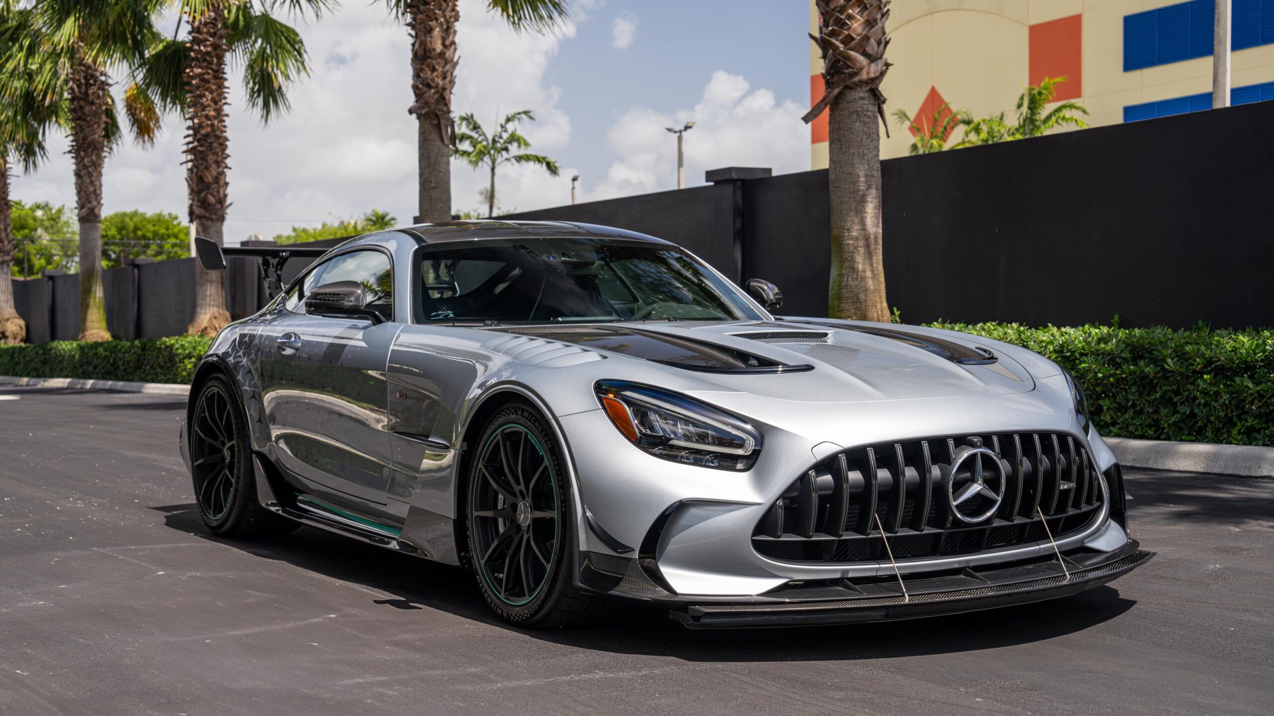 2004 Hummer H1 photo 2