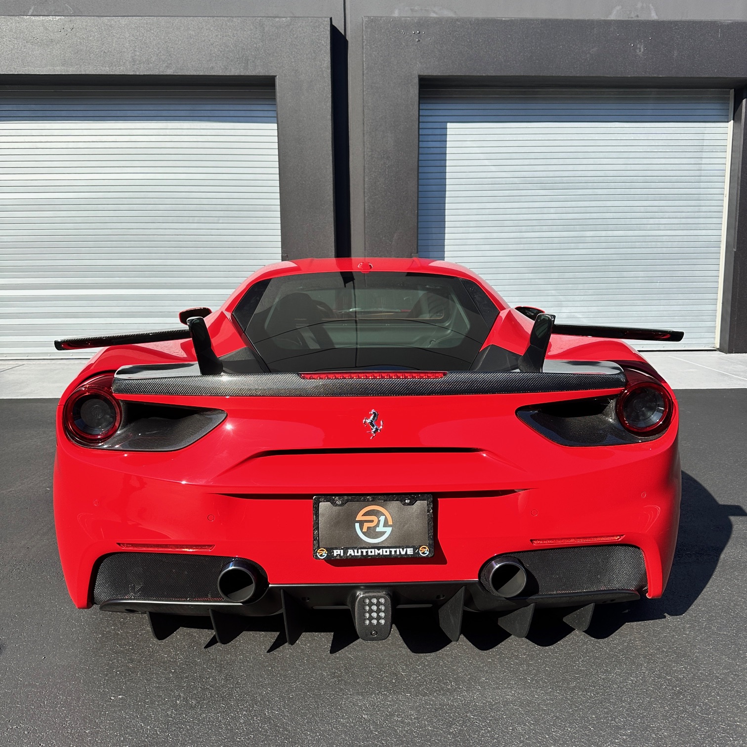 2017 Ferrari 488 GTB photo 4